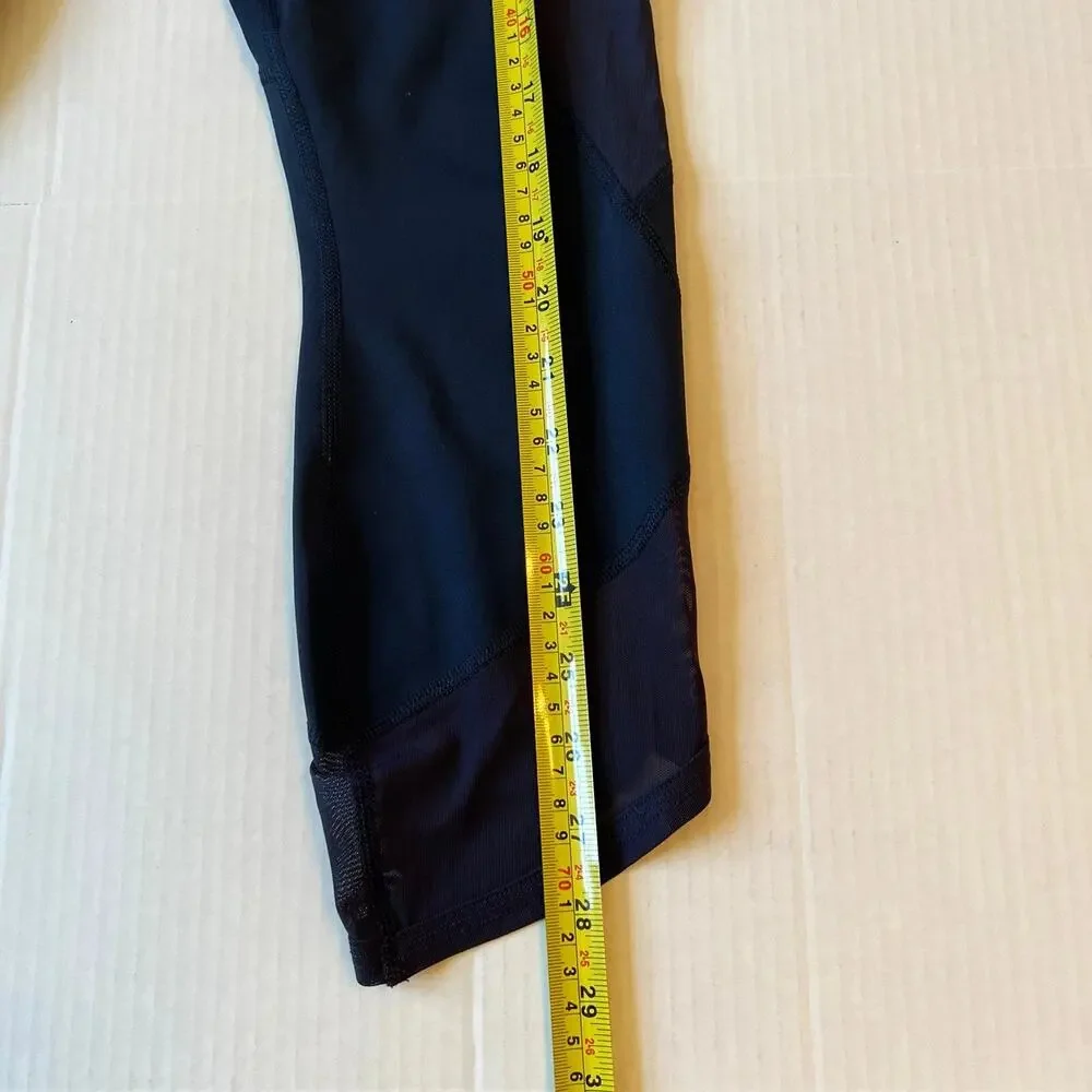 Athleta Sz M Capri Mesh Cropped Athletic Leggings Navy Blue Workout Running EUC
